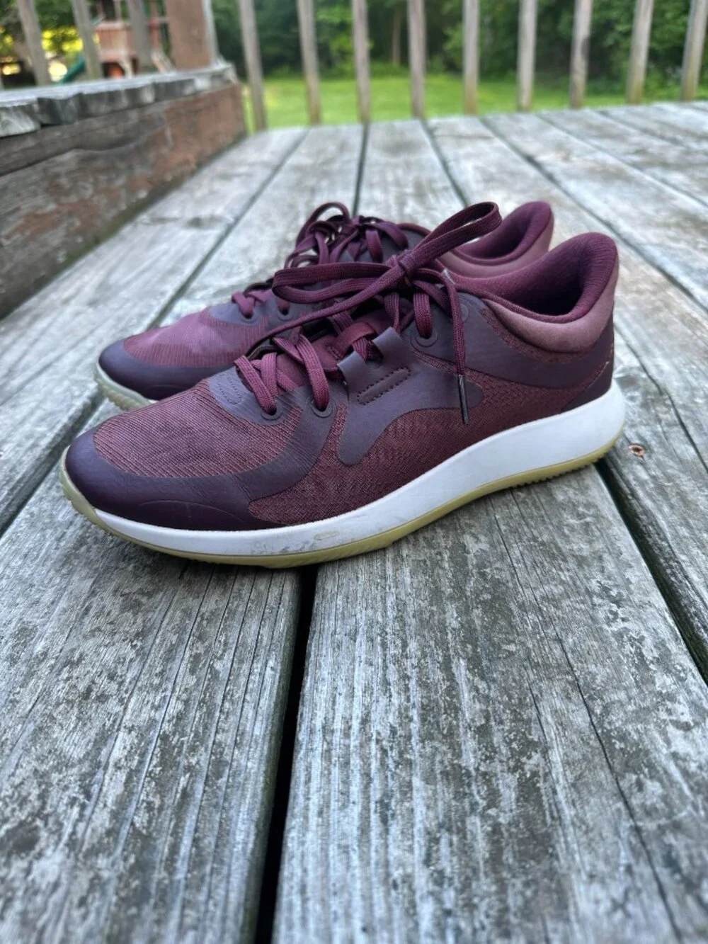 Lululemon Womens 8.5 Strongfeel Training Shoe Burgundy Sneakers Tennis Shoes